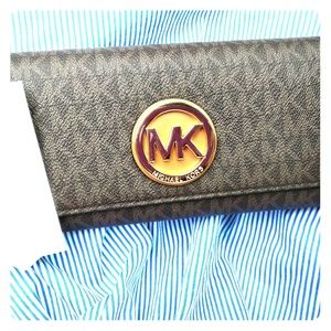 Michael Kors wallet